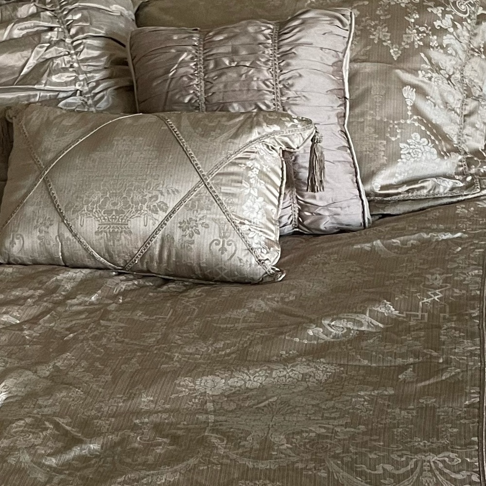 Veratex Decorative pillows (3)